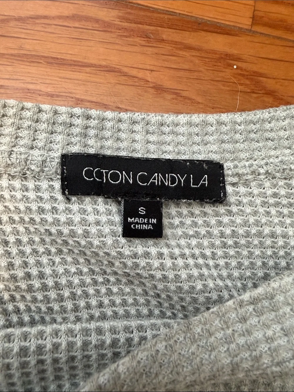 Cotton Candy LA Light Gray Waffle-Knit Long Sleeve Crop Top - Picture 2 of 4